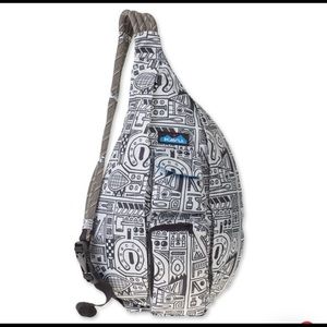 SOLD Kavu crossbody sling bag